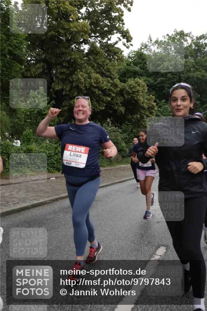 14.06.2026 - REWE Women's Run Jannik Wohlers http://msf.ph/oto/9797843 14.06.2026 10:01:27 Laufen 10747, 517 meine-sportfotos.de
