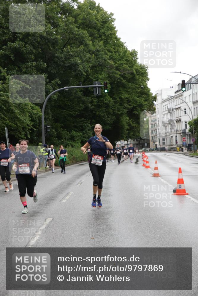 14.06.2026 - REWE Women's Run Jannik Wohlers http://msf.ph/oto/9797869 14.06.2026 10:01:32 Laufen 11011 meine-sportfotos.de
