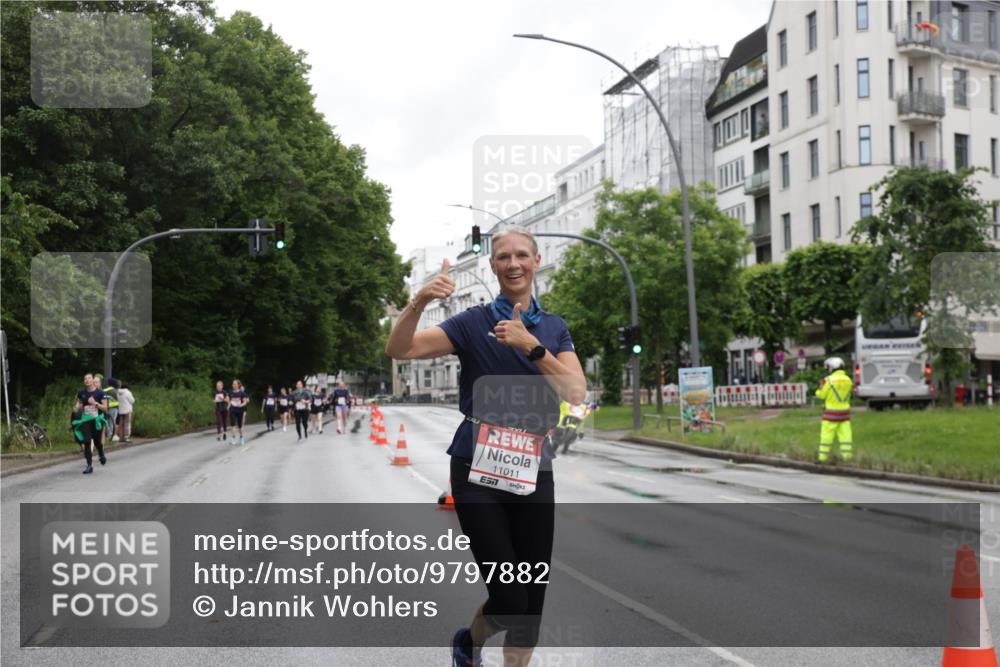 14.06.2026 - REWE Women's Run Jannik Wohlers http://msf.ph/oto/9797882 14.06.2026 10:01:34 Laufen 11011, 7 meine-sportfotos.de