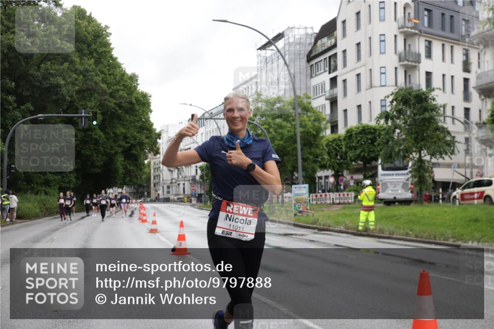 14.06.2026 - REWE Women's Run Jannik Wohlers http://msf.ph/oto/9797888 14.06.2026 10:01:34 Laufen 11011 meine-sportfotos.de