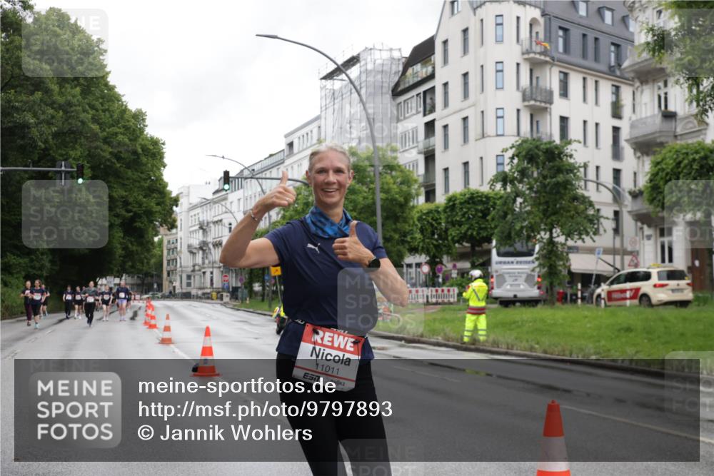 14.06.2026 - REWE Women's Run Jannik Wohlers http://msf.ph/oto/9797893 14.06.2026 10:01:34 Laufen 11011, 7 meine-sportfotos.de
