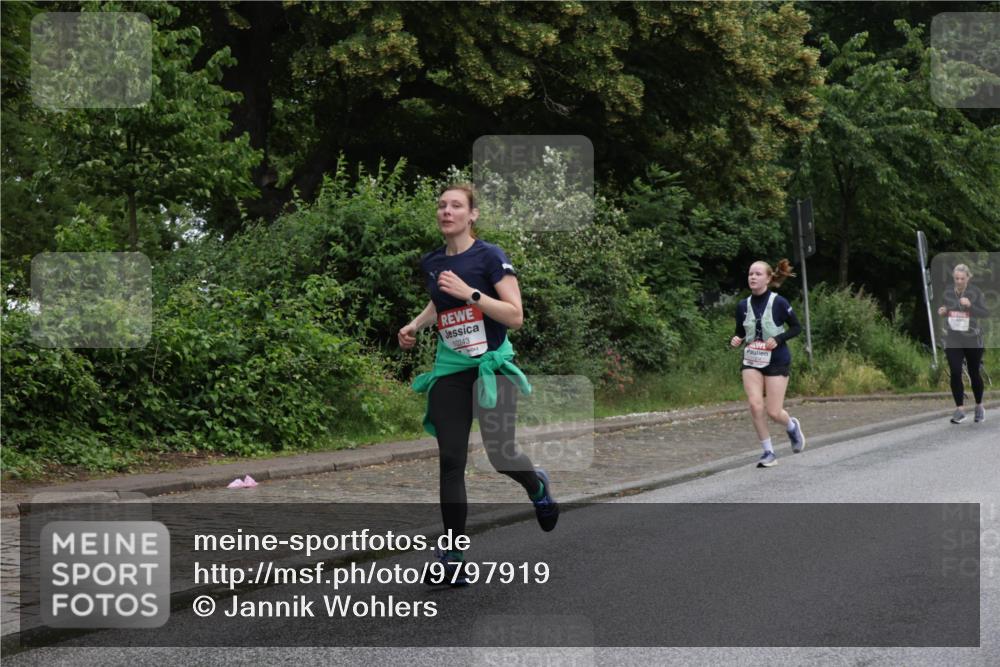 14.06.2026 - REWE Women's Run Jannik Wohlers http://msf.ph/oto/9797919 14.06.2026 10:01:40 Laufen 10243 meine-sportfotos.de