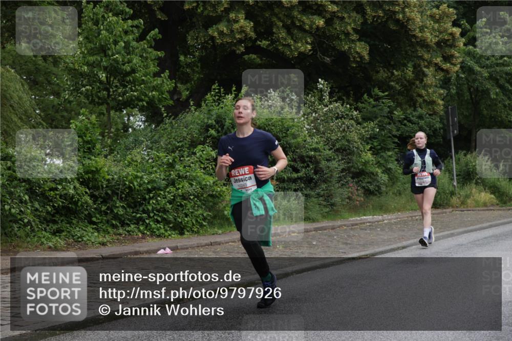 14.06.2026 - REWE Women's Run Jannik Wohlers http://msf.ph/oto/9797926 14.06.2026 10:01:40 Laufen 10243 meine-sportfotos.de