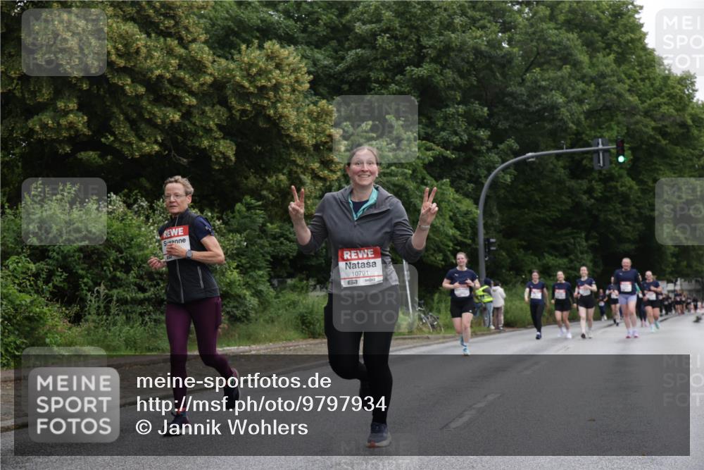 14.06.2026 - REWE Women's Run Jannik Wohlers http://msf.ph/oto/9797934 14.06.2026 10:01:46 Laufen 10791, 7 meine-sportfotos.de