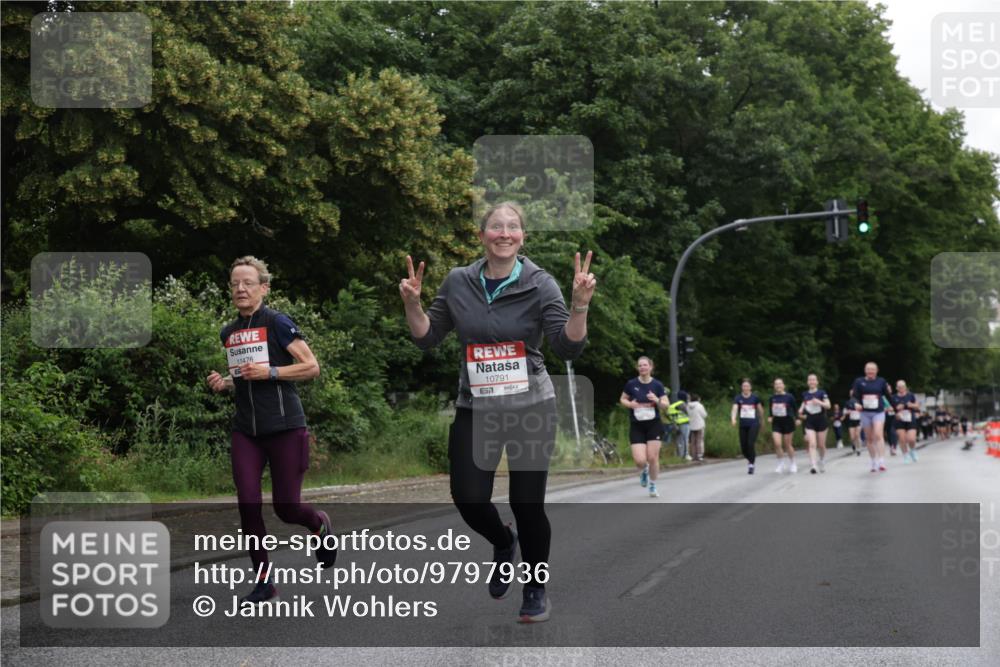 14.06.2026 - REWE Women's Run Jannik Wohlers http://msf.ph/oto/9797936 14.06.2026 10:01:46 Laufen 11476, 10791 meine-sportfotos.de