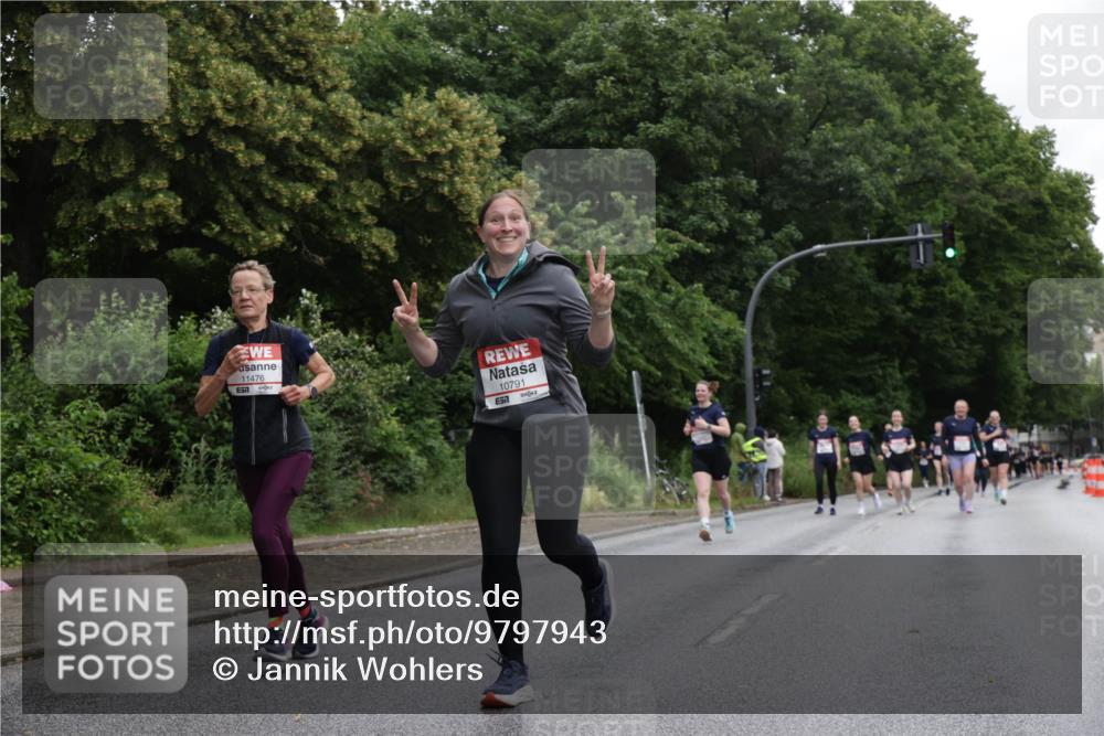 14.06.2026 - REWE Women's Run Jannik Wohlers http://msf.ph/oto/9797943 14.06.2026 10:01:46 Laufen 11476, 651, 10791, 577 meine-sportfotos.de