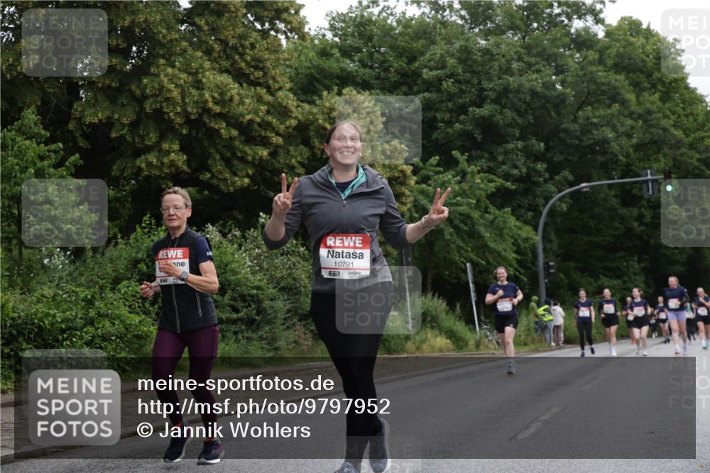 14.06.2026 - REWE Women's Run Jannik Wohlers http://msf.ph/oto/9797952 14.06.2026 10:01:47 Laufen 10791, 57 meine-sportfotos.de