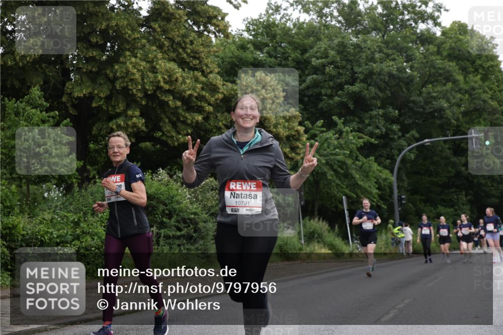 14.06.2026 - REWE Women's Run Jannik Wohlers http://msf.ph/oto/9797956 14.06.2026 10:01:47 Laufen 1147, 10791 meine-sportfotos.de