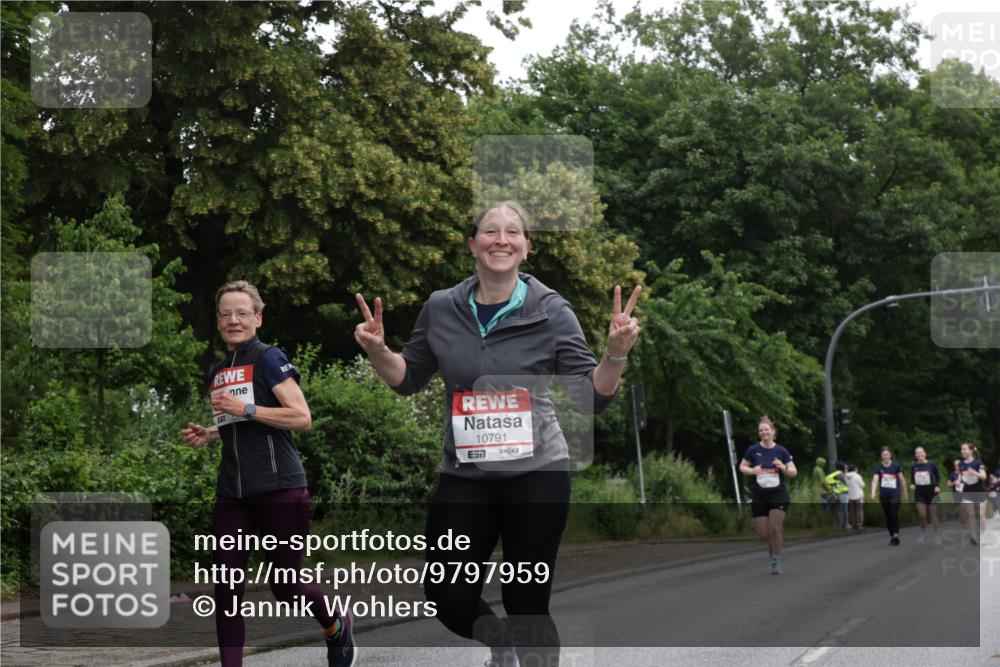14.06.2026 - REWE Women's Run Jannik Wohlers http://msf.ph/oto/9797959 14.06.2026 10:01:47 Laufen 10791, 57 meine-sportfotos.de