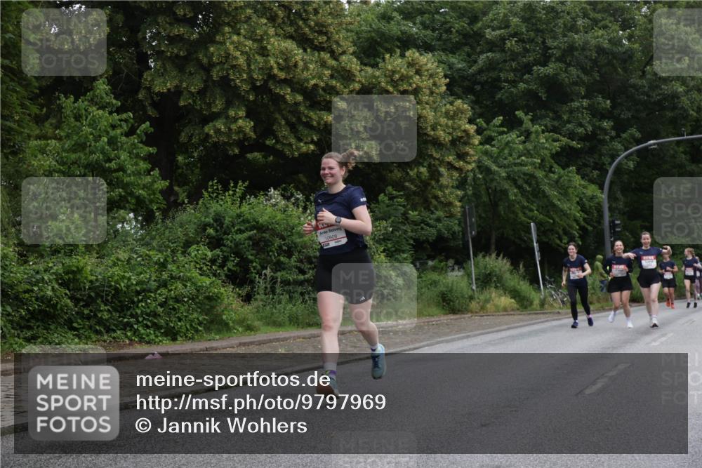 14.06.2026 - REWE Women's Run Jannik Wohlers http://msf.ph/oto/9797969 14.06.2026 10:01:50 Laufen 10609 meine-sportfotos.de
