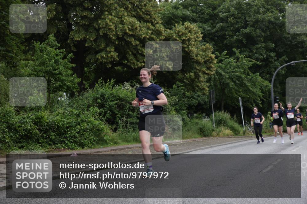 14.06.2026 - REWE Women's Run Jannik Wohlers http://msf.ph/oto/9797972 14.06.2026 10:01:50 Laufen 10609 meine-sportfotos.de