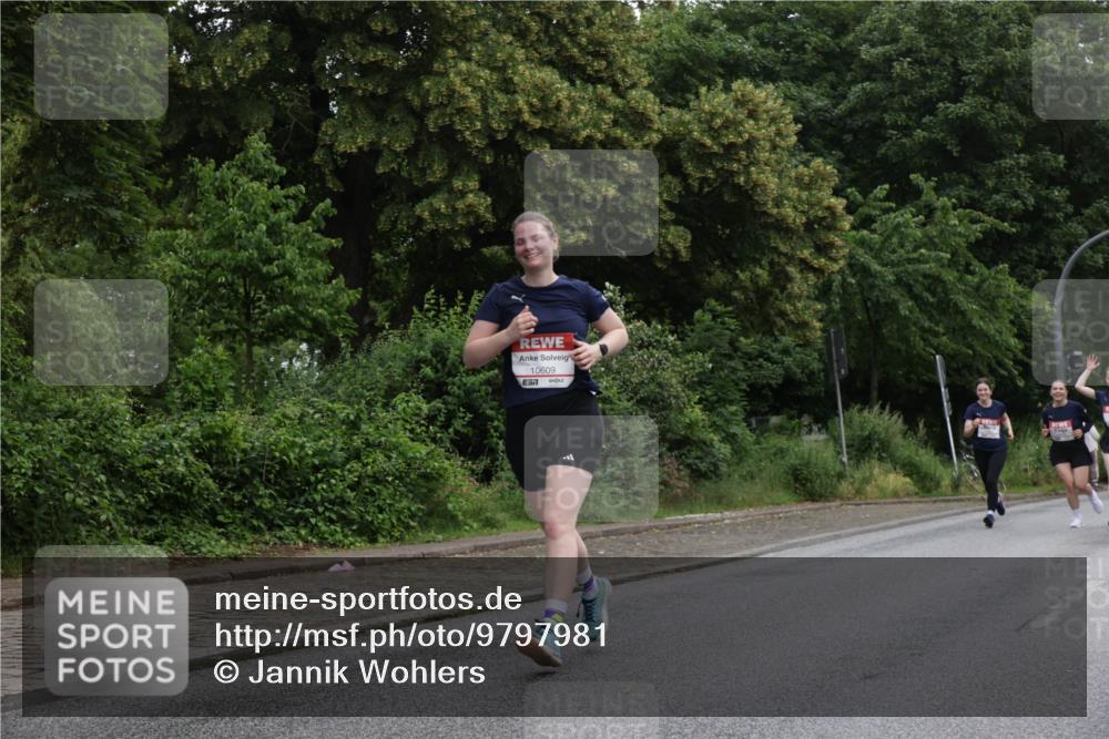14.06.2026 - REWE Women's Run Jannik Wohlers http://msf.ph/oto/9797981 14.06.2026 10:01:50 Laufen 10609 meine-sportfotos.de