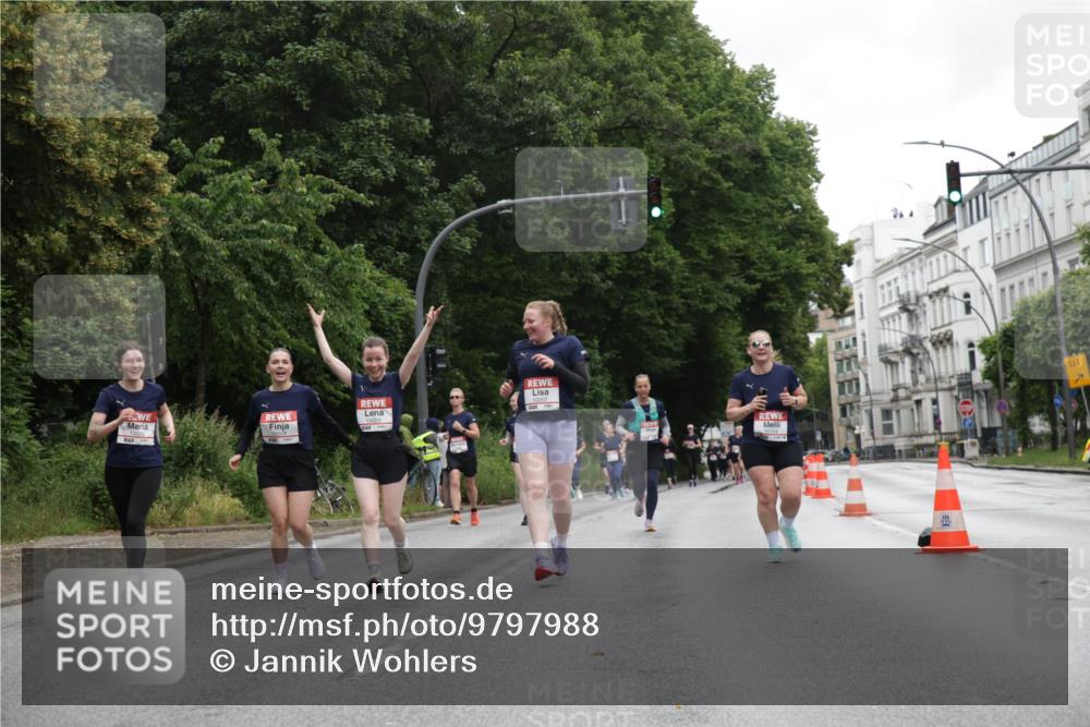 14.06.2026 - REWE Women's Run Jannik Wohlers http://msf.ph/oto/9797988 14.06.2026 10:01:52 Laufen 1 meine-sportfotos.de