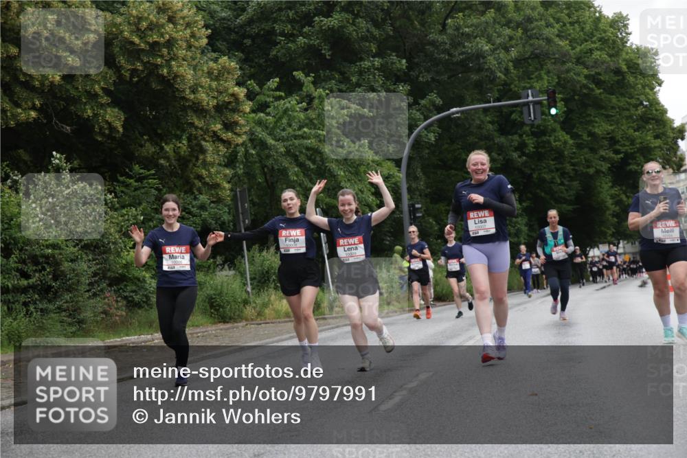 14.06.2026 - REWE Women's Run Jannik Wohlers http://msf.ph/oto/9797991 14.06.2026 10:01:53 Laufen 10007, 51, 10164 meine-sportfotos.de