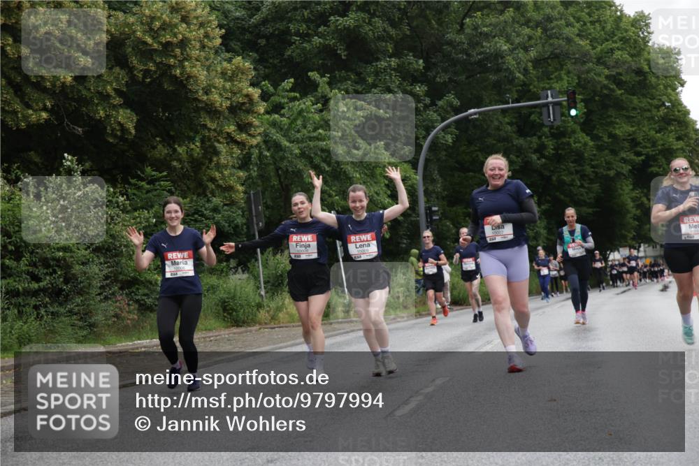 14.06.2026 - REWE Women's Run Jannik Wohlers http://msf.ph/oto/9797994 14.06.2026 10:01:53 Laufen 10007, 10009, 10006 meine-sportfotos.de