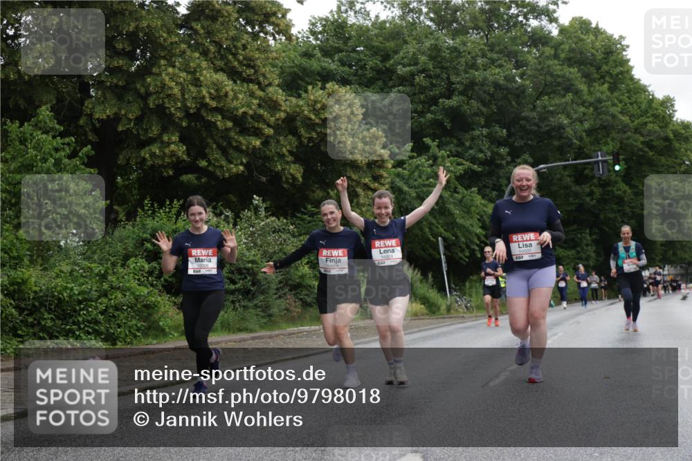 14.06.2026 - REWE Women's Run Jannik Wohlers http://msf.ph/oto/9798018 14.06.2026 10:01:55 Laufen 10008, 10009, 10007, 5 meine-sportfotos.de