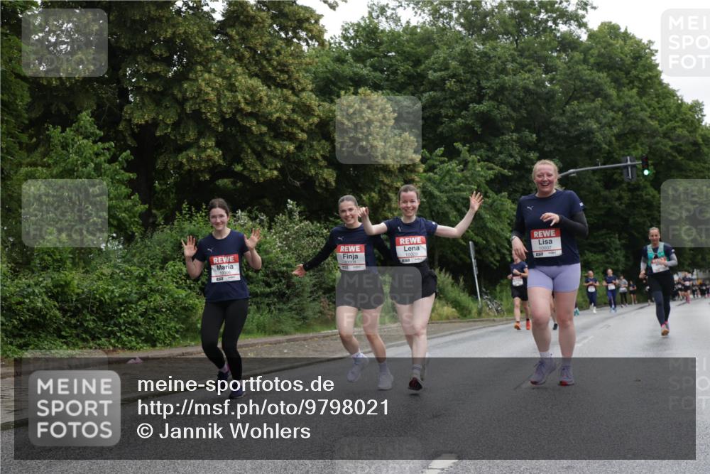 14.06.2026 - REWE Women's Run Jannik Wohlers http://msf.ph/oto/9798021 14.06.2026 10:01:55 Laufen 10006, 10009, 10008, 10007 meine-sportfotos.de