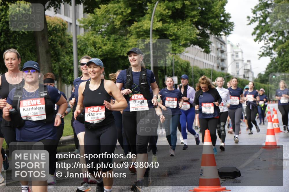 14.06.2026 - REWE Women's Run Jannik Wohlers http://msf.ph/oto/9798040 14.06.2026 09:12:17 Laufen 11256, 10458, 10137, 7, 1170, 30222 meine-sportfotos.de