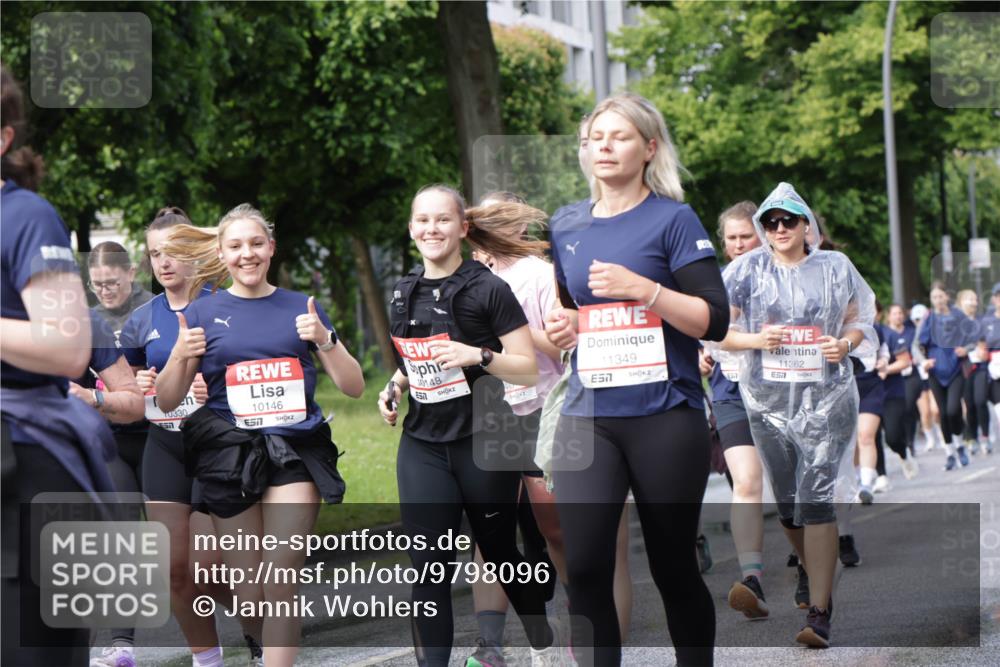 14.06.2026 - REWE Women's Run Jannik Wohlers http://msf.ph/oto/9798096 14.06.2026 09:12:27 Laufen 0330, 10146, 57, 0148, 577, 11349, 7, 577, 11362 meine-sportfotos.de