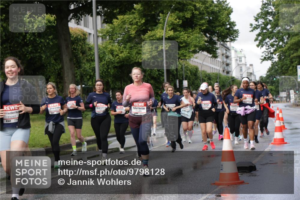 14.06.2026 - REWE Women's Run Jannik Wohlers http://msf.ph/oto/9798128 14.06.2026 09:12:31 Laufen 11282, 7, 10457, 10456 meine-sportfotos.de