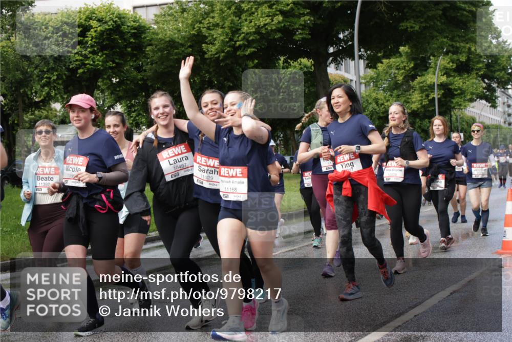 14.06.2026 - REWE Women's Run Jannik Wohlers http://msf.ph/oto/9798217 14.06.2026 09:12:39 Laufen 11380, 57, 1108, 10487, 657, 11029, 11168, 440, 10509 meine-sportfotos.de