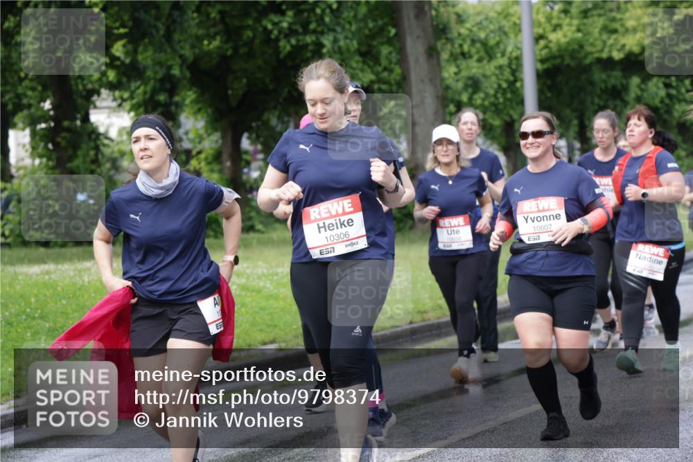 14.06.2026 - REWE Women's Run Jannik Wohlers http://msf.ph/oto/9798374 14.06.2026 09:13:09 Laufen 10306, 7, 10658, 10607, 57 meine-sportfotos.de