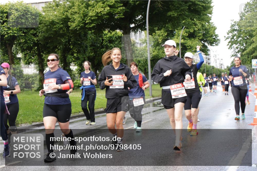 14.06.2026 - REWE Women's Run Jannik Wohlers http://msf.ph/oto/9798405 14.06.2026 09:13:12 Laufen 77, 10403, 57, 10401, 7, 10918 meine-sportfotos.de