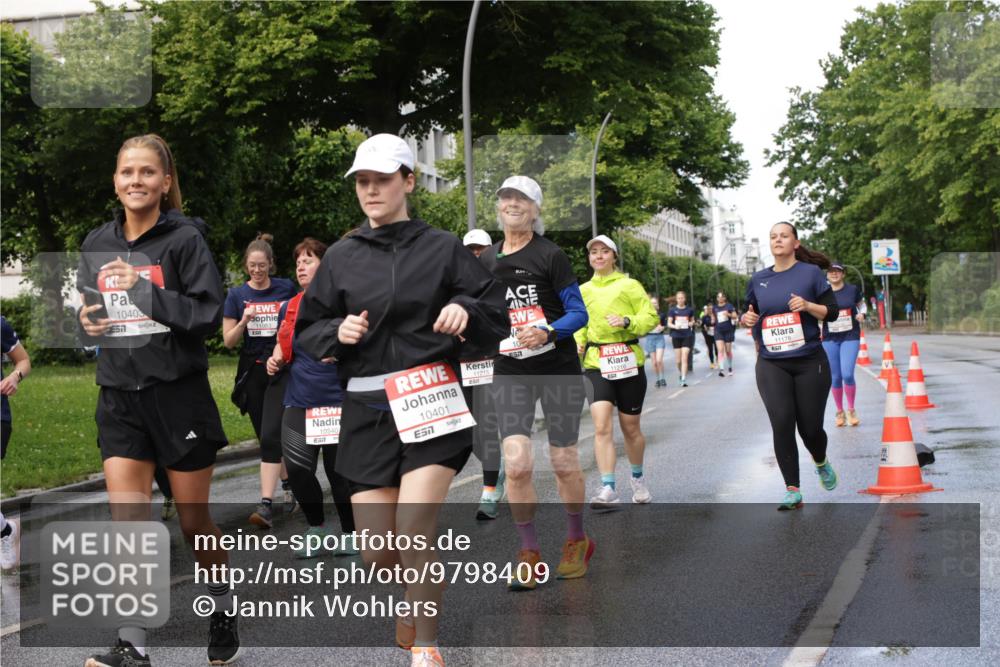 14.06.2026 - REWE Women's Run Jannik Wohlers http://msf.ph/oto/9798409 14.06.2026 09:13:13 Laufen 1040, 11053, 10540, 10401, 7, 11215, 11216, 48, 11178 meine-sportfotos.de