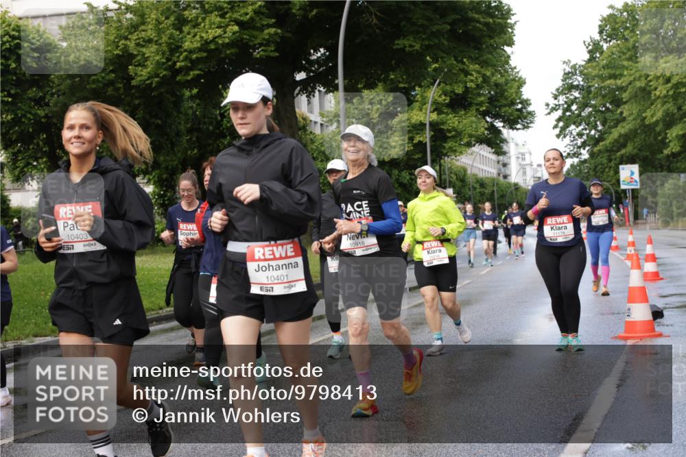 14.06.2026 - REWE Women's Run Jannik Wohlers http://msf.ph/oto/9798413 14.06.2026 09:13:13 Laufen 10403, 10401, 7, 10918, 11178 meine-sportfotos.de