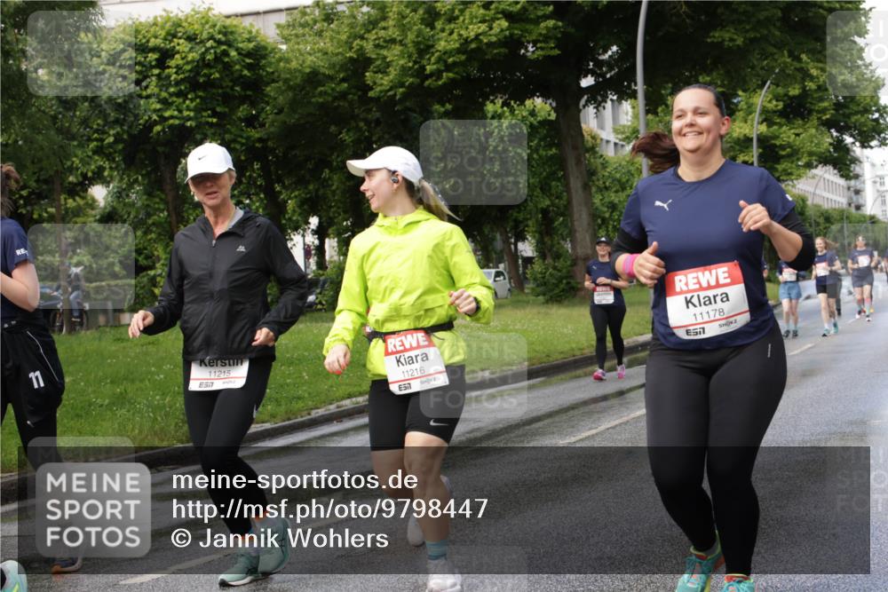 14.06.2026 - REWE Women's Run Jannik Wohlers http://msf.ph/oto/9798447 14.06.2026 09:13:15 Laufen 11, 11215, 57, 11216, 51, 11178, 7 meine-sportfotos.de