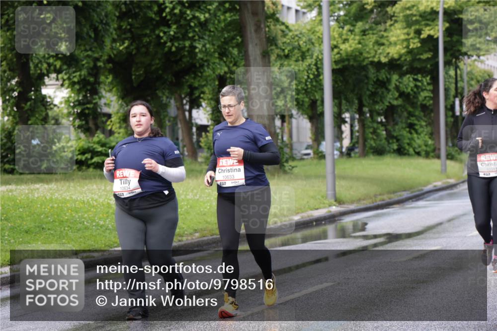 14.06.2026 - REWE Women's Run Jannik Wohlers http://msf.ph/oto/9798516 14.06.2026 09:13:31 Laufen 10634, 10633, 517, 10311 meine-sportfotos.de