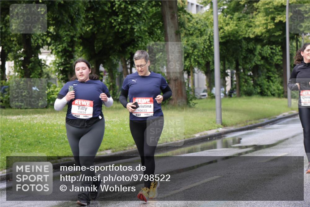 14.06.2026 - REWE Women's Run Jannik Wohlers http://msf.ph/oto/9798522 14.06.2026 09:13:31 Laufen 10634, 10633, 57, 103, 517 meine-sportfotos.de