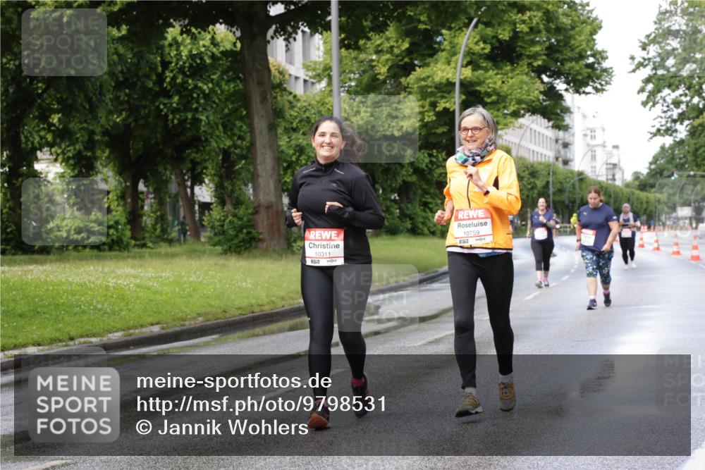14.06.2026 - REWE Women's Run Jannik Wohlers http://msf.ph/oto/9798531 14.06.2026 09:13:33 Laufen 10311, 577, 10759, 7 meine-sportfotos.de