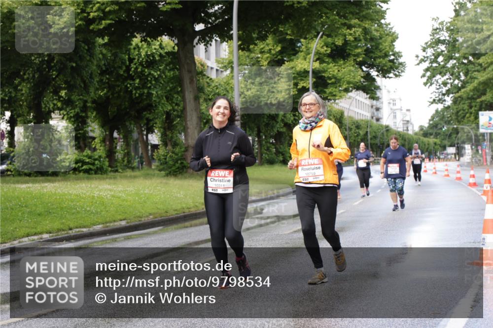 14.06.2026 - REWE Women's Run Jannik Wohlers http://msf.ph/oto/9798534 14.06.2026 09:13:33 Laufen 10311, 7, 10759, 7 meine-sportfotos.de