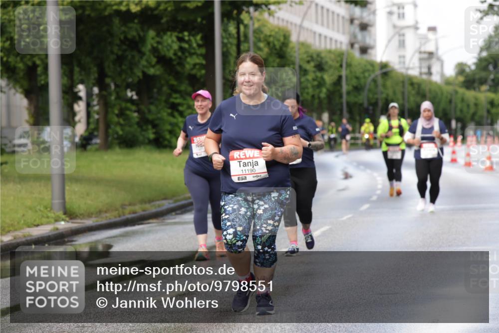 14.06.2026 - REWE Women's Run Jannik Wohlers http://msf.ph/oto/9798551 14.06.2026 09:13:38 Laufen 11190 meine-sportfotos.de
