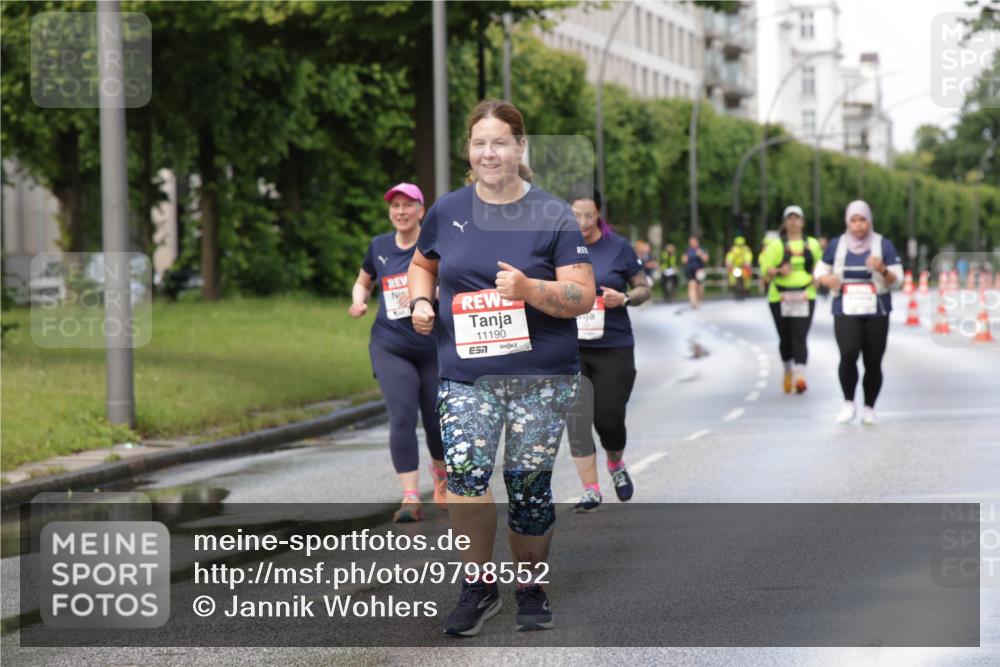 14.06.2026 - REWE Women's Run Jannik Wohlers http://msf.ph/oto/9798552 14.06.2026 09:13:38 Laufen 11190, 7 meine-sportfotos.de