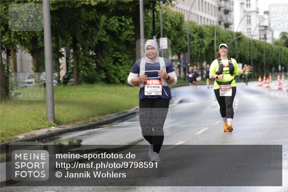 14.06.2026 - REWE Women's Run Jannik Wohlers http://msf.ph/oto/9798591 14.06.2026 09:13:47 Laufen 10176 meine-sportfotos.de