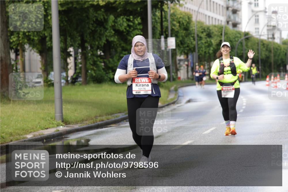 14.06.2026 - REWE Women's Run Jannik Wohlers http://msf.ph/oto/9798596 14.06.2026 09:13:48 Laufen 10176, 7 meine-sportfotos.de