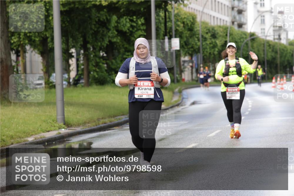 14.06.2026 - REWE Women's Run Jannik Wohlers http://msf.ph/oto/9798598 14.06.2026 09:13:48 Laufen 10176 meine-sportfotos.de