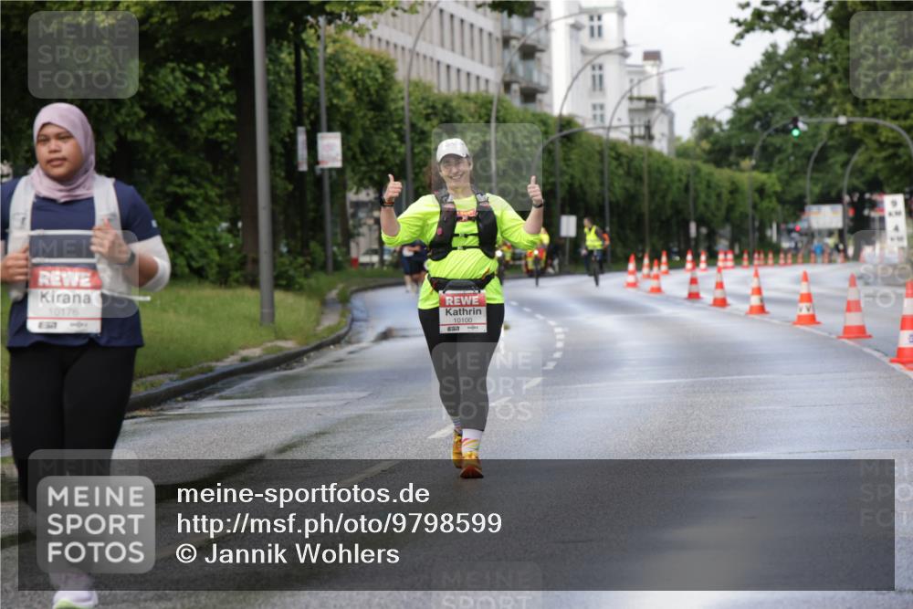 14.06.2026 - REWE Women's Run Jannik Wohlers http://msf.ph/oto/9798599 14.06.2026 09:13:49 Laufen 10176, 10100 meine-sportfotos.de