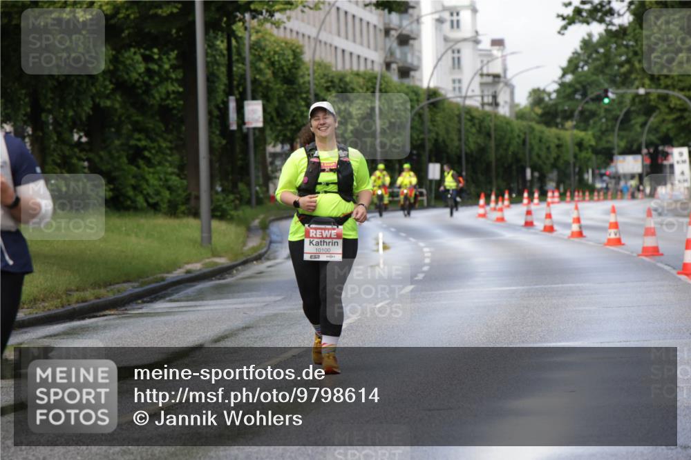 14.06.2026 - REWE Women's Run Jannik Wohlers http://msf.ph/oto/9798614 14.06.2026 09:13:50 Laufen 10100, 7 meine-sportfotos.de