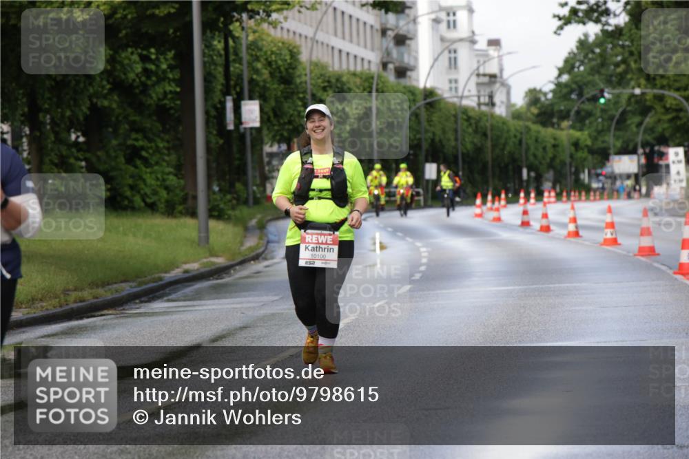 14.06.2026 - REWE Women's Run Jannik Wohlers http://msf.ph/oto/9798615 14.06.2026 09:13:50 Laufen 10100, 57 meine-sportfotos.de