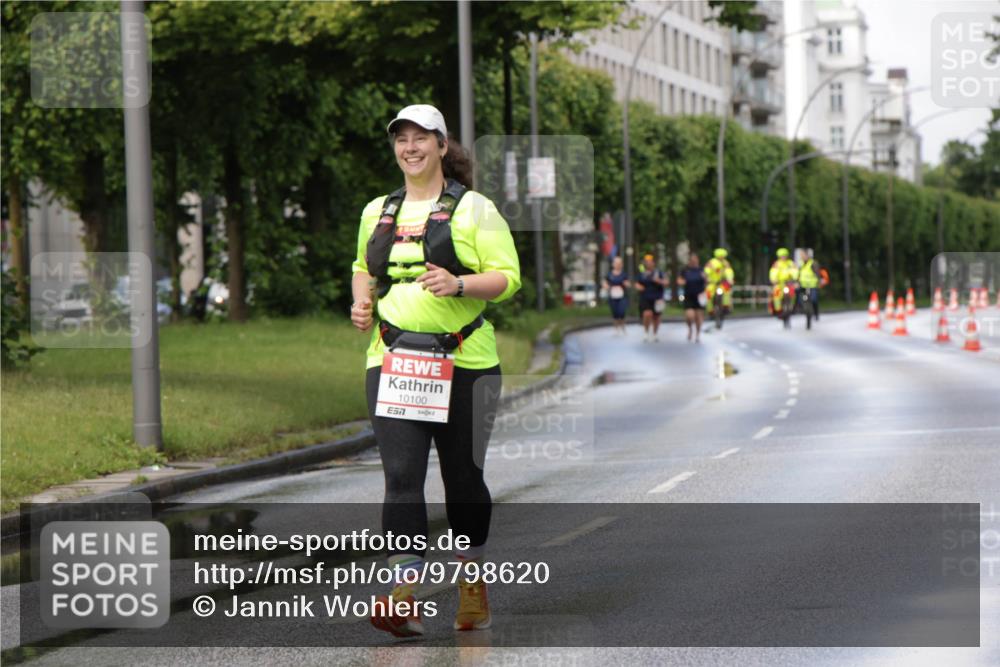 14.06.2026 - REWE Women's Run Jannik Wohlers http://msf.ph/oto/9798620 14.06.2026 09:13:53 Laufen 10100, 7 meine-sportfotos.de