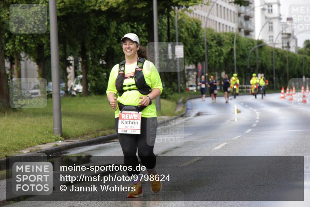 14.06.2026 - REWE Women's Run Jannik Wohlers http://msf.ph/oto/9798624 14.06.2026 09:13:53 Laufen 10100, 57 meine-sportfotos.de