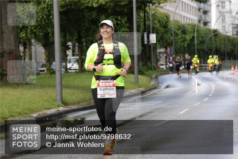 14.06.2026 - REWE Women's Run Jannik Wohlers http://msf.ph/oto/9798632 14.06.2026 09:13:53 Laufen 10100, 57 meine-sportfotos.de