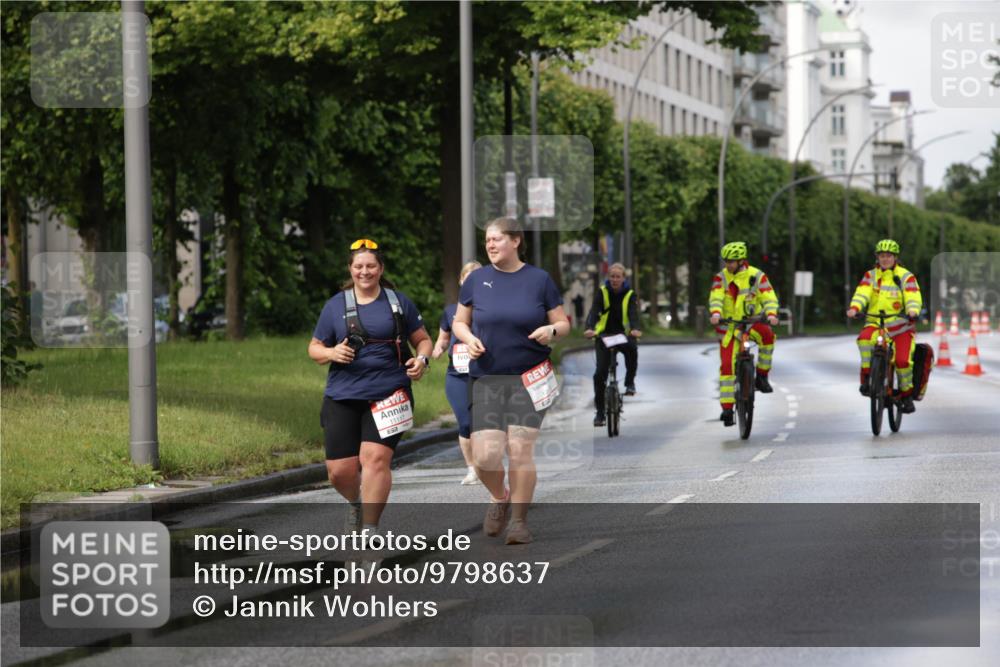 14.06.2026 - REWE Women's Run Jannik Wohlers http://msf.ph/oto/9798637 14.06.2026 09:14:32 Laufen 11117, 57 meine-sportfotos.de