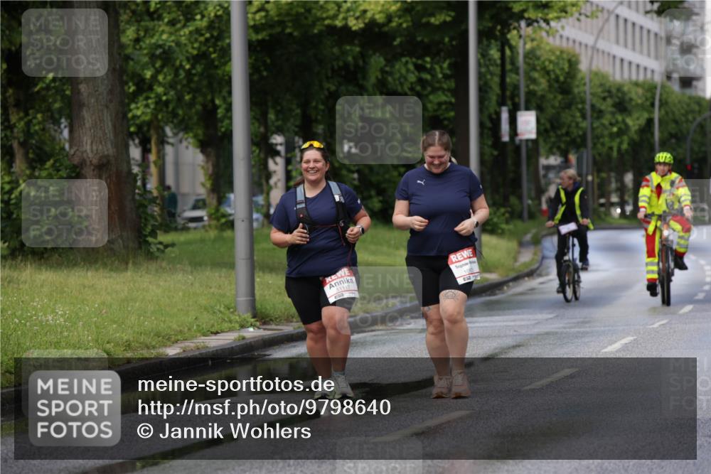 14.06.2026 - REWE Women's Run Jannik Wohlers http://msf.ph/oto/9798640 14.06.2026 09:14:34 Laufen 11117, 1083 meine-sportfotos.de