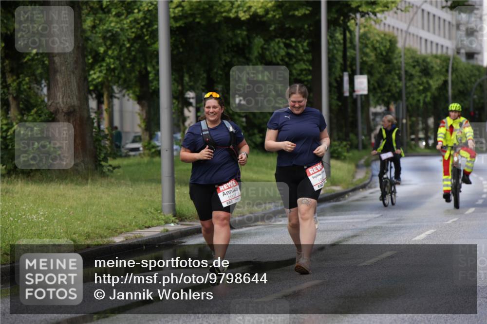 14.06.2026 - REWE Women's Run Jannik Wohlers http://msf.ph/oto/9798644 14.06.2026 09:14:34 Laufen 11117, 108 meine-sportfotos.de