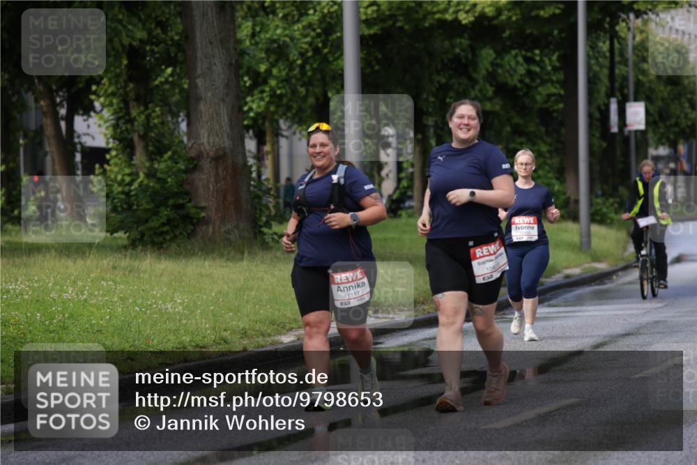 14.06.2026 - REWE Women's Run Jannik Wohlers http://msf.ph/oto/9798653 14.06.2026 09:14:35 Laufen 11117, 7, 108, 577 meine-sportfotos.de