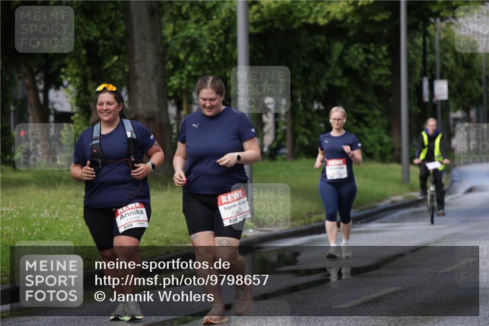 14.06.2026 - REWE Women's Run Jannik Wohlers http://msf.ph/oto/9798657 14.06.2026 09:14:37 Laufen 11117, 10873 meine-sportfotos.de